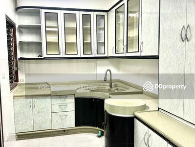 33 Tower, Bangkok, Thailand 33 Tower, Bangkok, Thailand