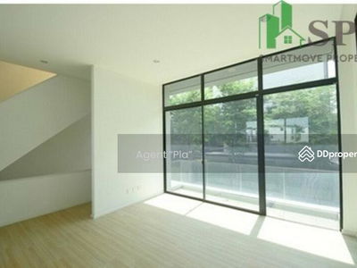 Nirvana Define Rama 9, Bangkok, Thailand Nirvana Define Rama 9, Bangkok, Thailand