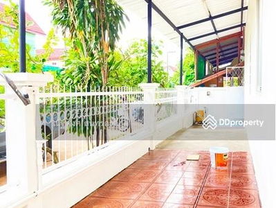 Yanwirot Rd., Sirivej Hospital, Central Chanthaburi, Chanthaburi, Thailand Yanwirot Rd., Sirivej Hospital, Central Chanthaburi, Chanthaburi, Thailand