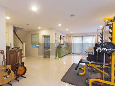 A8MG2116, Chiang Mai, Thailand A8MG2116, Chiang Mai, Thailand