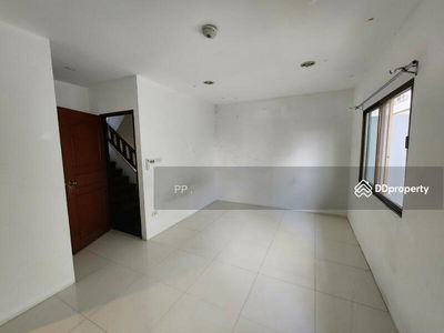 For Rent Townhome Sukhumvit 99 Near BTS Bangchak, Bangkok, Thailand For Rent Townhome Sukhumvit 99 Near BTS Bangchak, Bangkok, Thailand