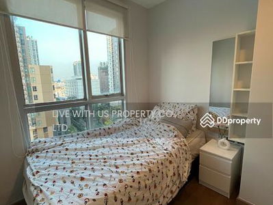 Life @ Ratchada-Huai Khwang, Bangkok, Thailand Life @ Ratchada-Huai Khwang, Bangkok, Thailand