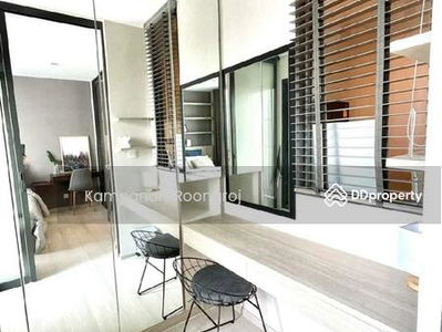 Life One Wireless, Bangkok, Thailand Life One Wireless, Bangkok, Thailand