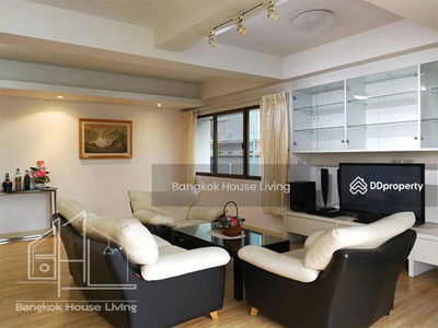 Prompong Mansion, Bangkok, Thailand Prompong Mansion, Bangkok, Thailand