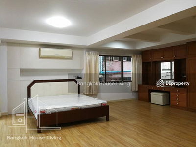 Prompong Mansion, Bangkok, Thailand Prompong Mansion, Bangkok, Thailand