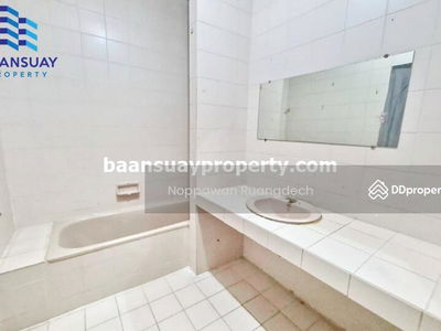 For rent, 2-story detached house, ready to move in, Lat Phrao Road, near Union Mall, Bangkok., Thailand For rent, 2-story detached house, ready to move in, Lat Phrao Road, near Union Mall, Bangkok., Thailand