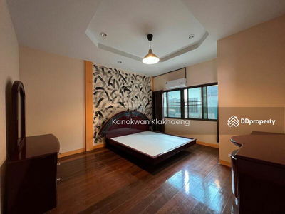 Detached house Sukhumvit Ekamai Detached house Sukhumvit Ekamai (GH-777), Bangkok, Thailand Detached house Sukhumvit Ekamai Detached house Sukhumvit Ekamai (GH-777), Bangkok, Thailand