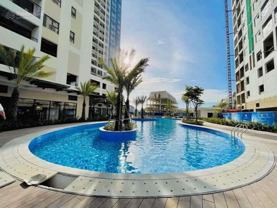 Charm City, Vietnam Charm City, Vietnam