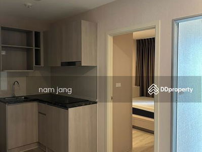 Elio Sathorn-Wutthakat, Bangkok, Thailand Elio Sathorn-Wutthakat, Bangkok, Thailand