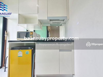 Metro SKY Ratchada, Bangkok, Thailand Metro SKY Ratchada, Bangkok, Thailand