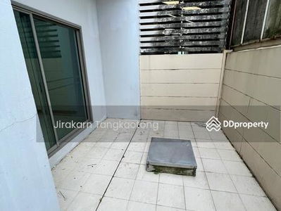 Pattra Mo Town, Nonthaburi, Thailand Pattra Mo Town, Nonthaburi, Thailand