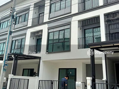 Baan Lumpini Townplace Sukhumvit-Srinakarin, Samut Prakan, Thailand Baan Lumpini Townplace Sukhumvit-Srinakarin, Samut Prakan, Thailand