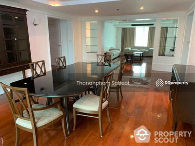 Insaf Tower, Bangkok, Thailand Insaf Tower, Bangkok, Thailand