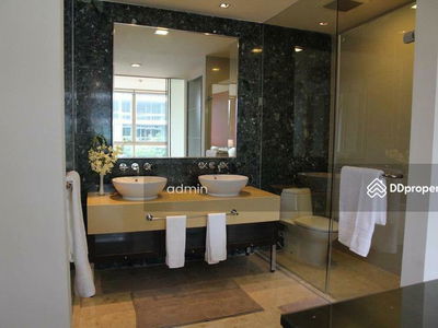 Ficus Lane, Bangkok, Thailand Ficus Lane, Bangkok, Thailand