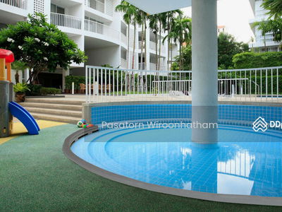 Ekamai Gardens, Bangkok, Thailand Ekamai Gardens, Bangkok, Thailand