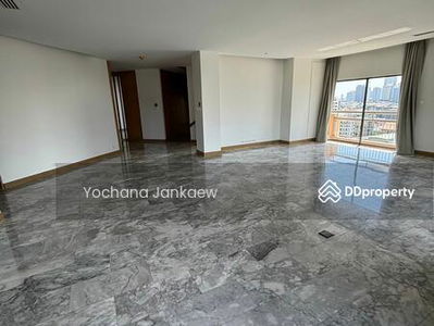 Castle Hill Mansion, Bangkok, Thailand Castle Hill Mansion, Bangkok, Thailand