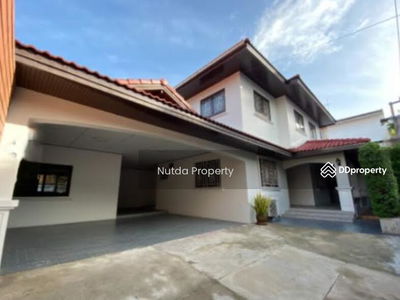2-story detached house, Soi Ari Samphan 6, Rama 6, Phahonyothin 5, Bangkok, Thailand 2-story detached house, Soi Ari Samphan 6, Rama 6, Phahonyothin 5, Bangkok, Thailand