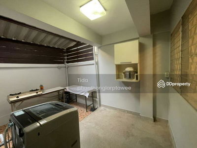 Townhome Ratchada-Sutthisan, Bangkok, Thailand Townhome Ratchada-Sutthisan, Bangkok, Thailand