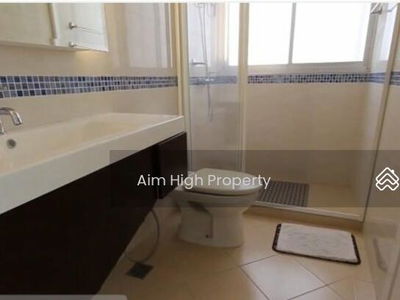 Life @ Sukhumvit 65, Bangkok, Thailand Life @ Sukhumvit 65, Bangkok, Thailand