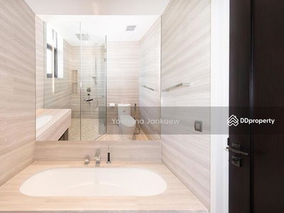 The Diplomat 39, Bangkok, Thailand The Diplomat 39, Bangkok, Thailand