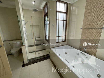 Baan Sansiri Sukhumvit 67, Bangkok, Thailand Baan Sansiri Sukhumvit 67, Bangkok, Thailand