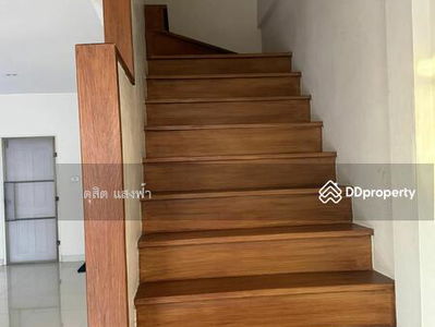 Townhome for rent, behind Suea Palm Hill University, Sriracha, Chon Buri., Thailand Townhome for rent, behind Suea Palm Hill University, Sriracha, Chon Buri., Thailand