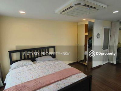 J.C. Tower, Bangkok, Thailand J.C. Tower, Bangkok, Thailand