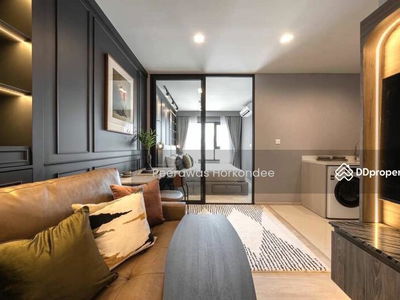 Life One Wireless, Bangkok, Thailand Life One Wireless, Bangkok, Thailand