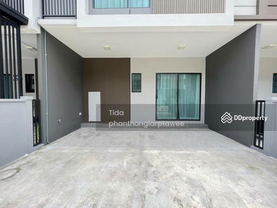 Grande Pleno Phahol-Vibhavadi, Pathum Thani, Thailand Grande Pleno Phahol-Vibhavadi, Pathum Thani, Thailand