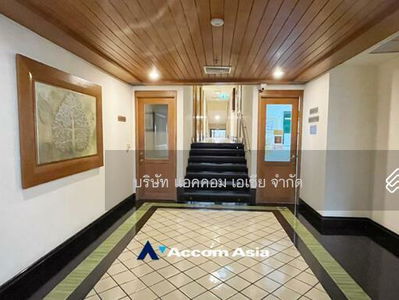 Langsuan Ville, Bangkok, Thailand Langsuan Ville, Bangkok, Thailand