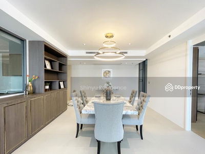 Circle Sukhumvit 31, Bangkok, Thailand Circle Sukhumvit 31, Bangkok, Thailand