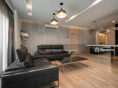 Ivy River, Bangkok, Thailand Ivy River, Bangkok, Thailand