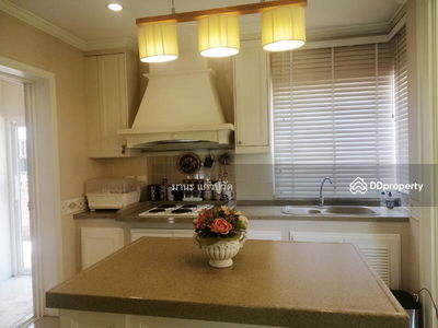 Laddarom, Nonthaburi, Thailand Laddarom, Nonthaburi, Thailand