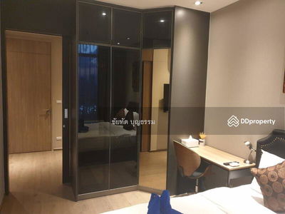 Park Origin Phrom Phong, Bangkok, Thailand Park Origin Phrom Phong, Bangkok, Thailand