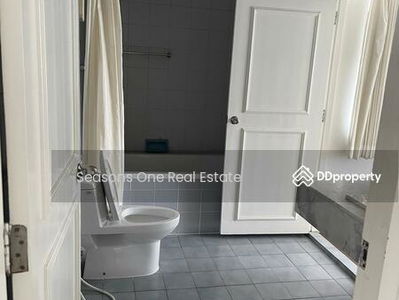 Condo 3 bedrooms for rent near BTS Phrom Phong., Bangkok, Thailand Condo 3 bedrooms for rent near BTS Phrom Phong., Bangkok, Thailand