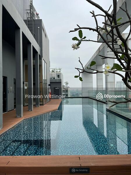 Life Sukhumvit 48, Bangkok, Thailand Life Sukhumvit 48, Bangkok, Thailand