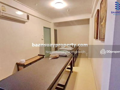 For rent, 2-story detached house, Sukhumvit Road, near BTS Nana 500 meters & Benjakit Park, Bangkok, Thailand For rent, 2-story detached house, Sukhumvit Road, near BTS Nana 500 meters & Benjakit Park, Bangkok, Thailand