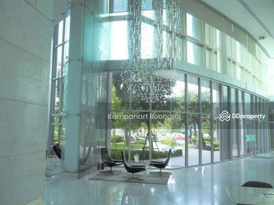 Life Ratchadapisek, Bangkok, Thailand Life Ratchadapisek, Bangkok, Thailand