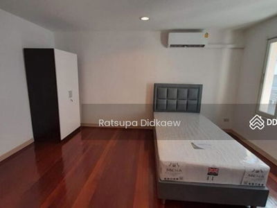 Busarakum place, Bangkok, Thailand Busarakum place, Bangkok, Thailand