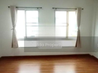 Baan Klang Muang The Paris Rama 9-Ramkamhaeng, Bangkok, Thailand Baan Klang Muang The Paris Rama 9-Ramkamhaeng, Bangkok, Thailand