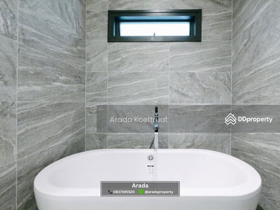 The Esse Sukhumvit 36, Bangkok, Thailand The Esse Sukhumvit 36, Bangkok, Thailand