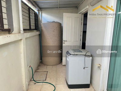 Townhouse for rent two-storey. Soi Nong Mai Kaen, Chon Buri, Thailand Townhouse for rent two-storey. Soi Nong Mai Kaen, Chon Buri, Thailand