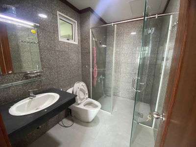 Hoàng Anh Thanh Bình, Vietnam Hoàng Anh Thanh Bình, Vietnam