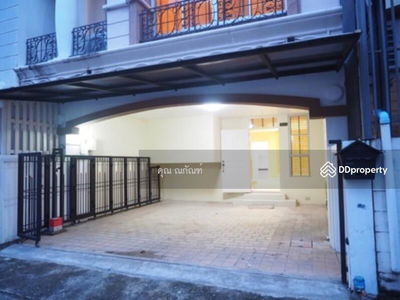 Baan Klang Muang Ladprao-Yothin Phatthana, Bangkok, Thailand Baan Klang Muang Ladprao-Yothin Phatthana, Bangkok, Thailand