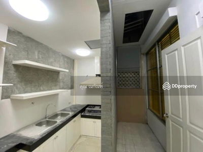 Baan Klang Muang Ladprao-Yothin Phatthana, Bangkok, Thailand Baan Klang Muang Ladprao-Yothin Phatthana, Bangkok, Thailand