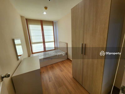 Life @ BTS Tha-Phra, Bangkok, Thailand Life @ BTS Tha-Phra, Bangkok, Thailand