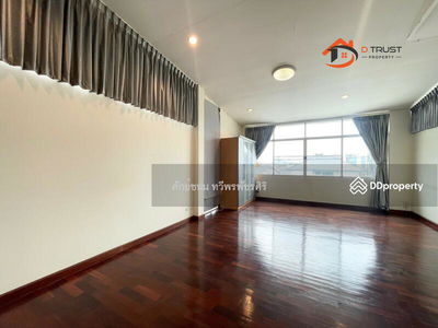 Lat Phrao 64, Intersection 7, Bangkok, Thailand Lat Phrao 64, Intersection 7, Bangkok, Thailand