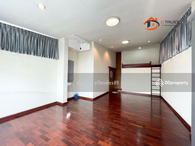 Lat Phrao 64, Intersection 7, Bangkok, Thailand Lat Phrao 64, Intersection 7, Bangkok, Thailand