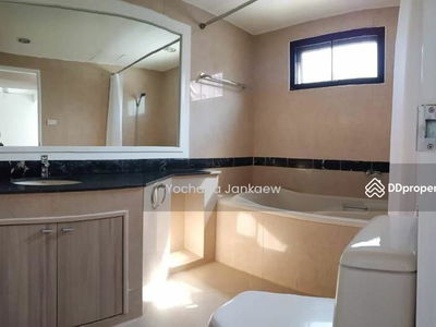 Cosmo Villa, Bangkok, Thailand Cosmo Villa, Bangkok, Thailand