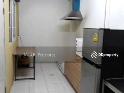 Golden Town Onnut-Pattanakarn, Bangkok, Thailand Golden Town Onnut-Pattanakarn, Bangkok, Thailand